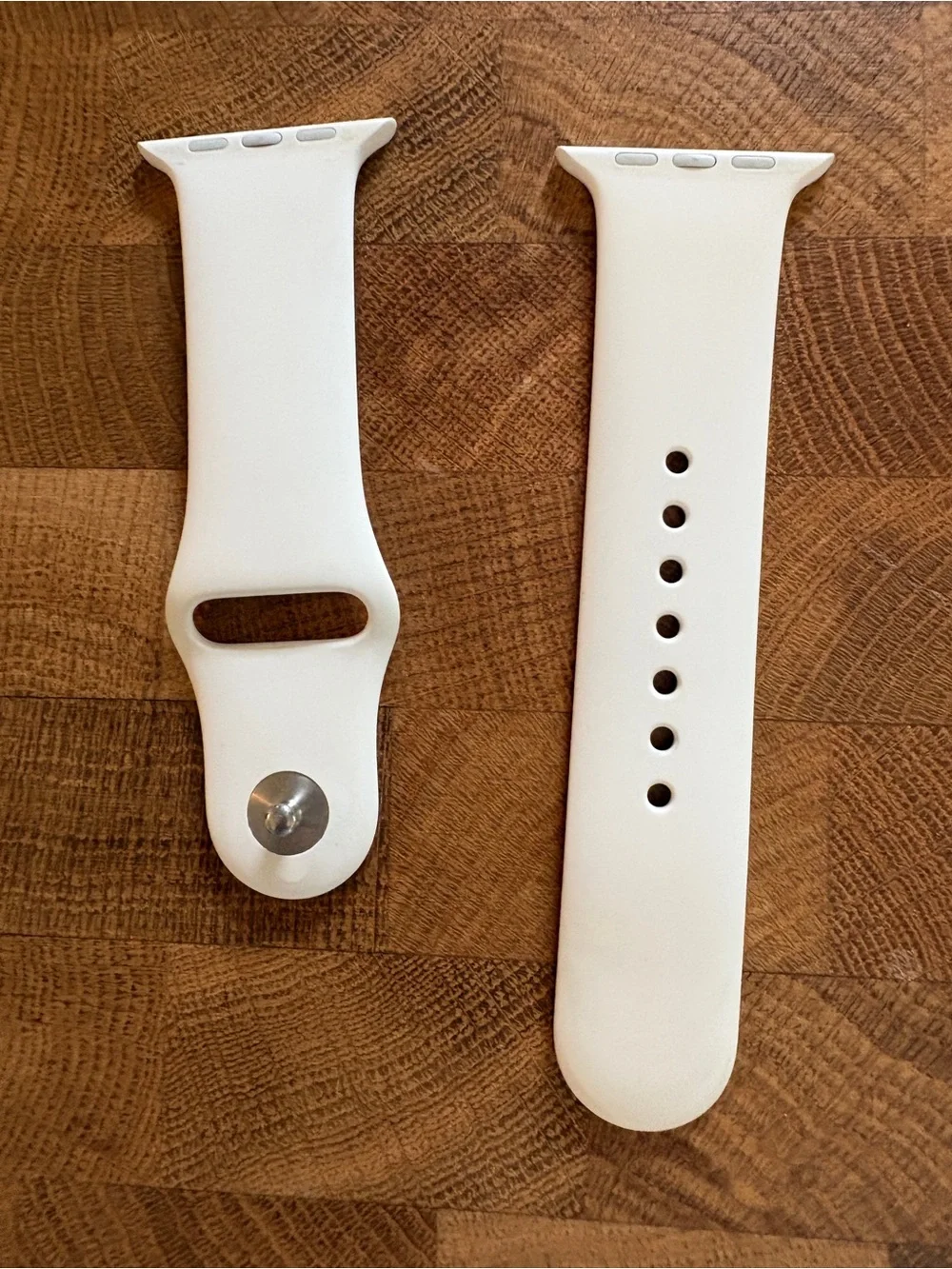 Apple Silicone Sport Band for Apple Watch in Starlight